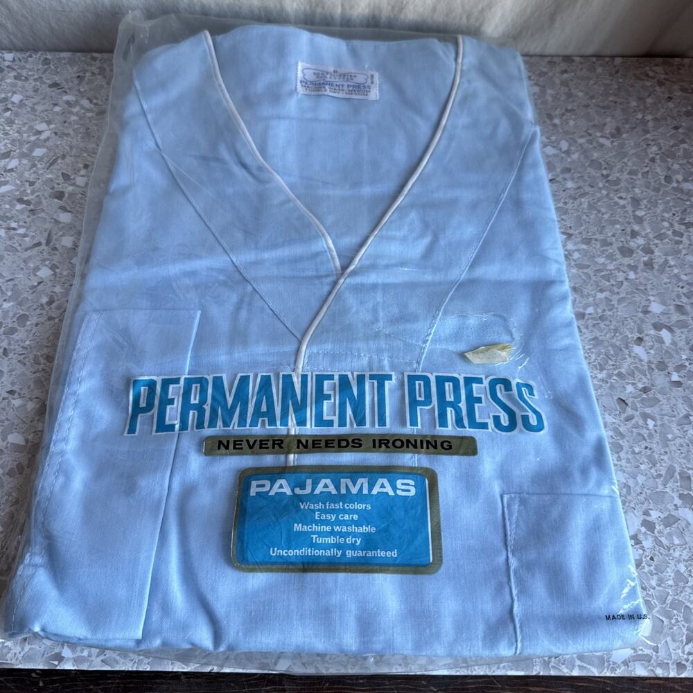 Permanent Press Men's 2-Piece Pajama Set Light Blue Size B Medium New!!!